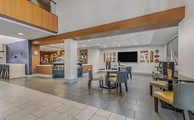 Embassy Suites By Hilton Detroit Metro Airport